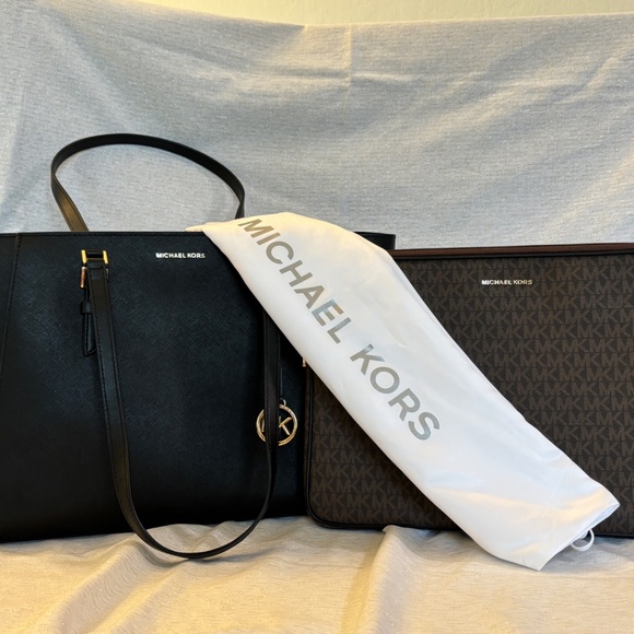 Michael Kors Sally Large 2-1 Saffiano Leather and Logo Tote Bag - Picture 6 of 16